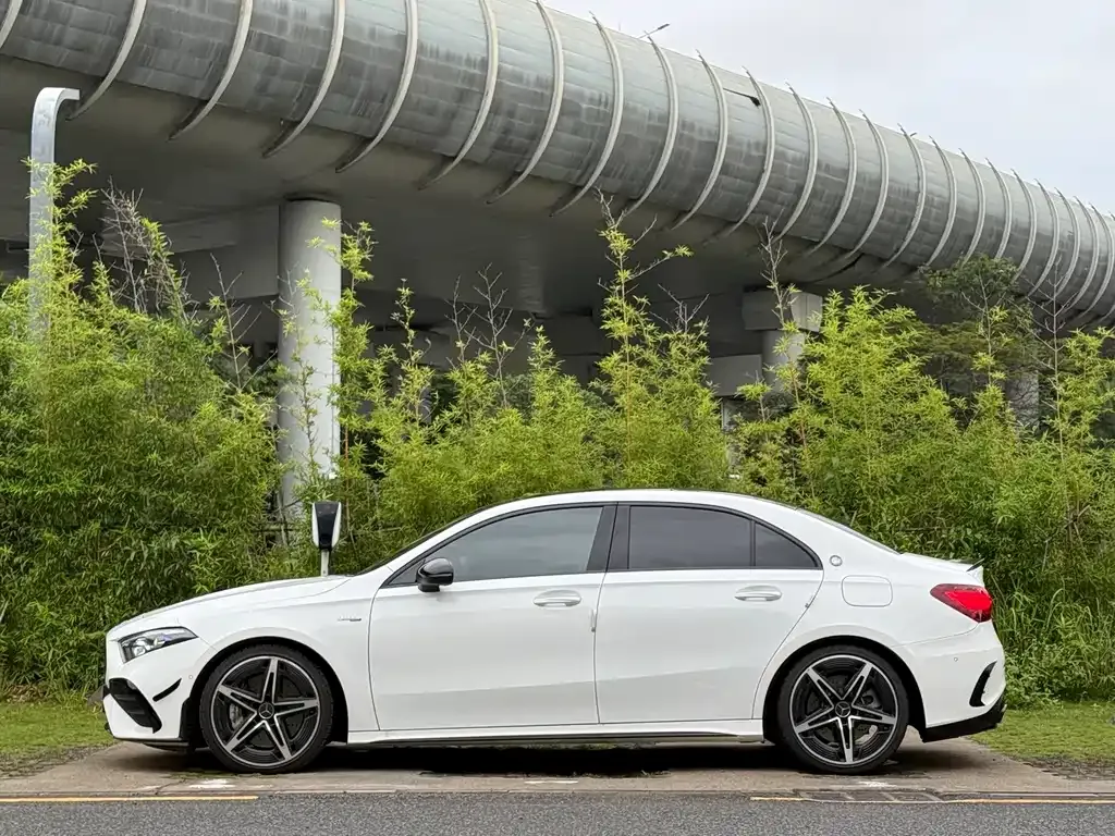 Mercedes-Benz A-Class AMG — фото 4