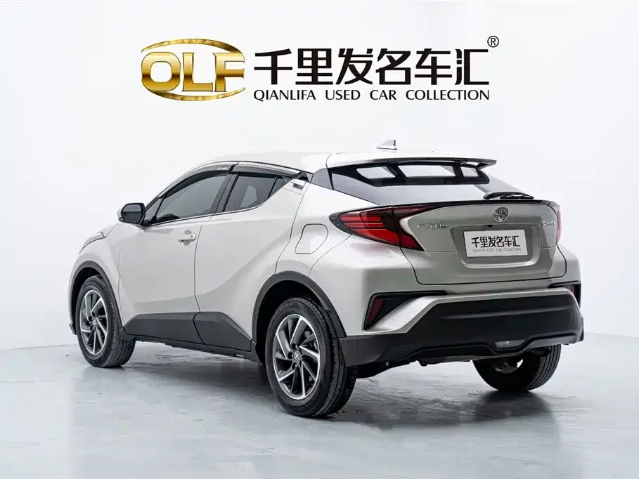 Toyota C-HR — фото 7