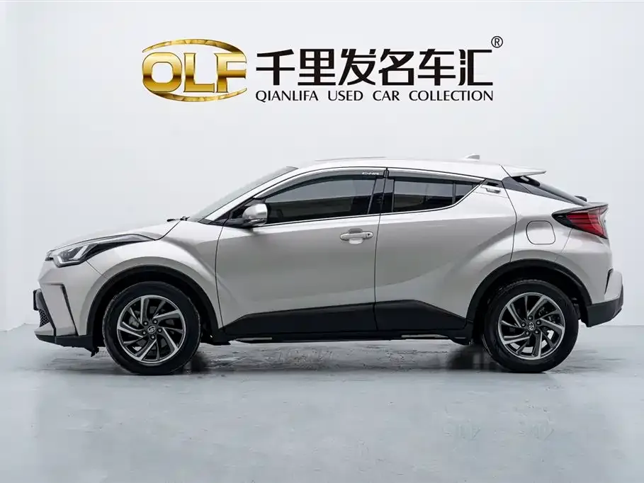 Toyota C-HR — фото 5
