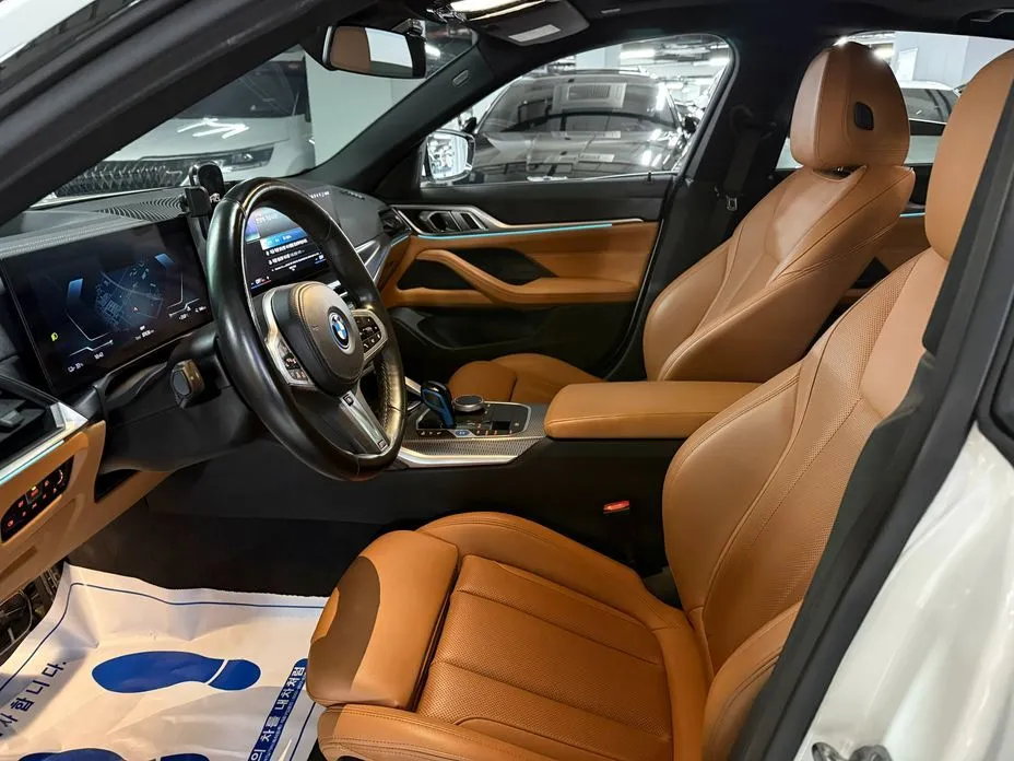 BMW i4 — фото 7