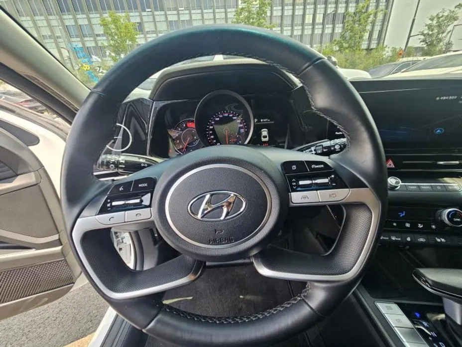 Hyundai AVANTE — фото 9