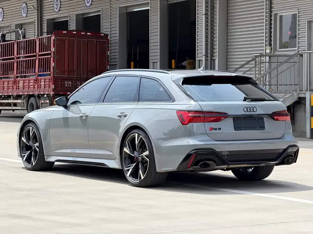 Audi RS 6 — фото 8