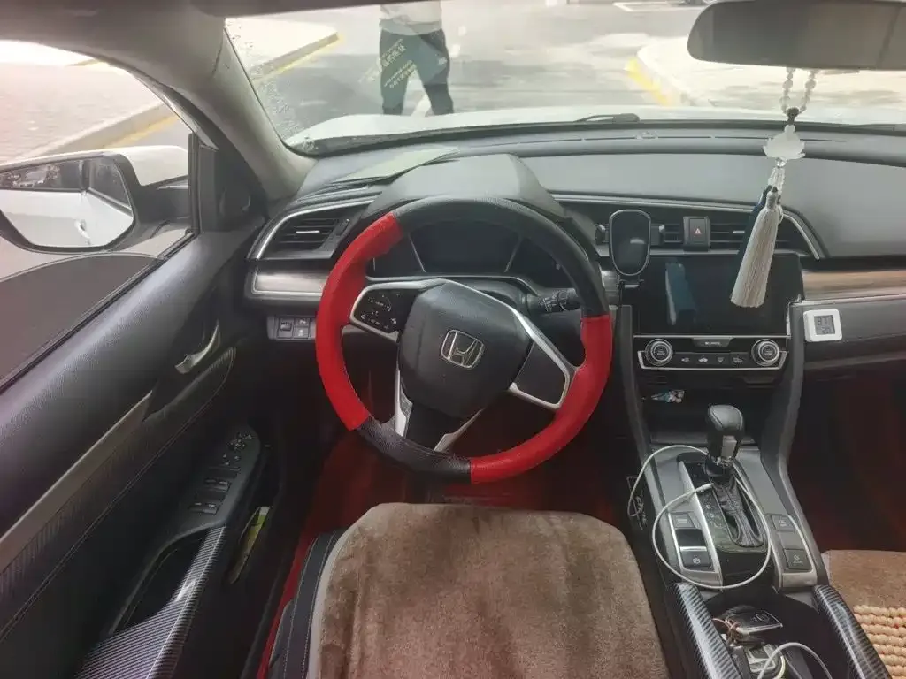 Honda Civic — фото 10
