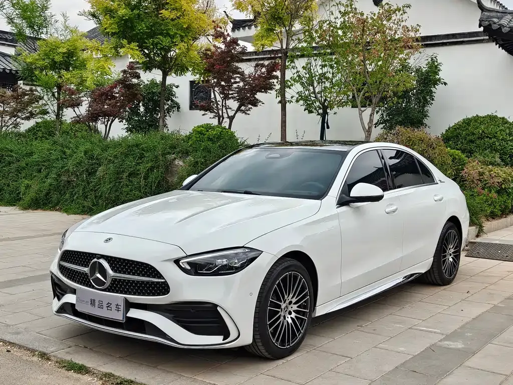 Mercedes-Benz C-Class — фото 1