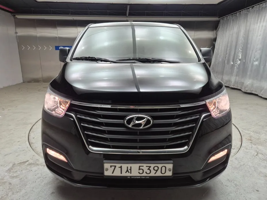 Hyundai Starex — фото 7