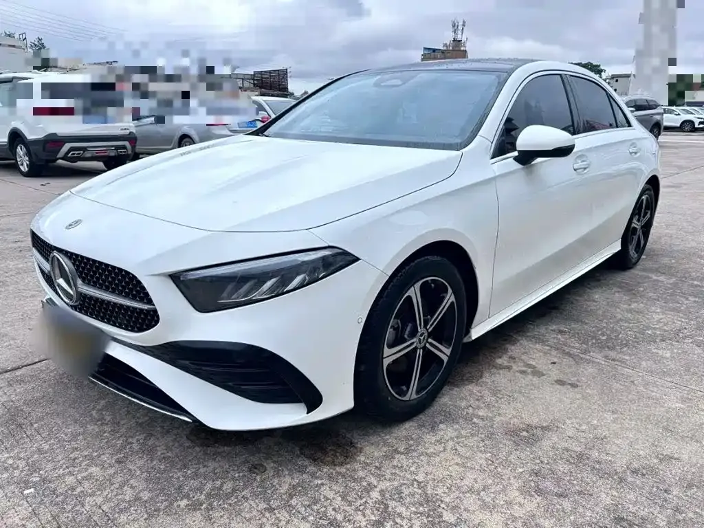 Mercedes-Benz A-Class — фото 1