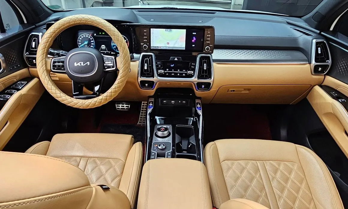Kia Sorento — фото 6