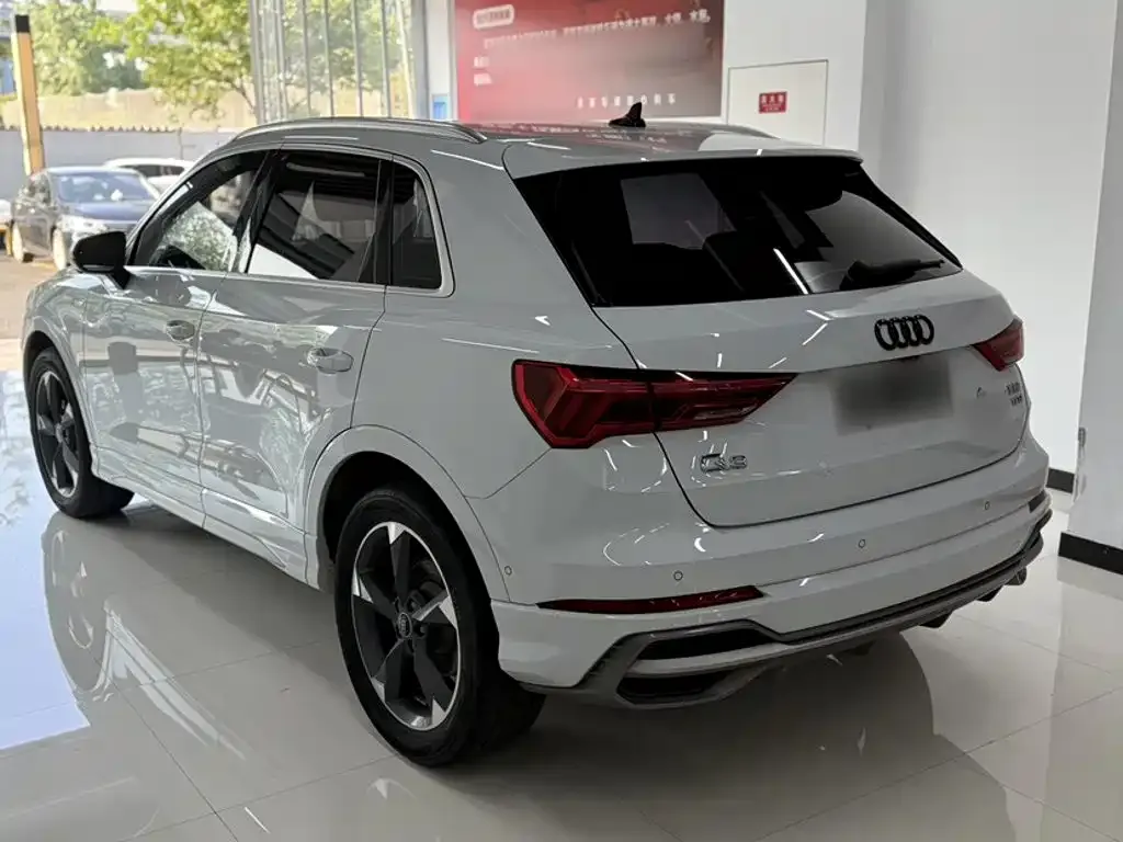 Audi Q3 — фото 9