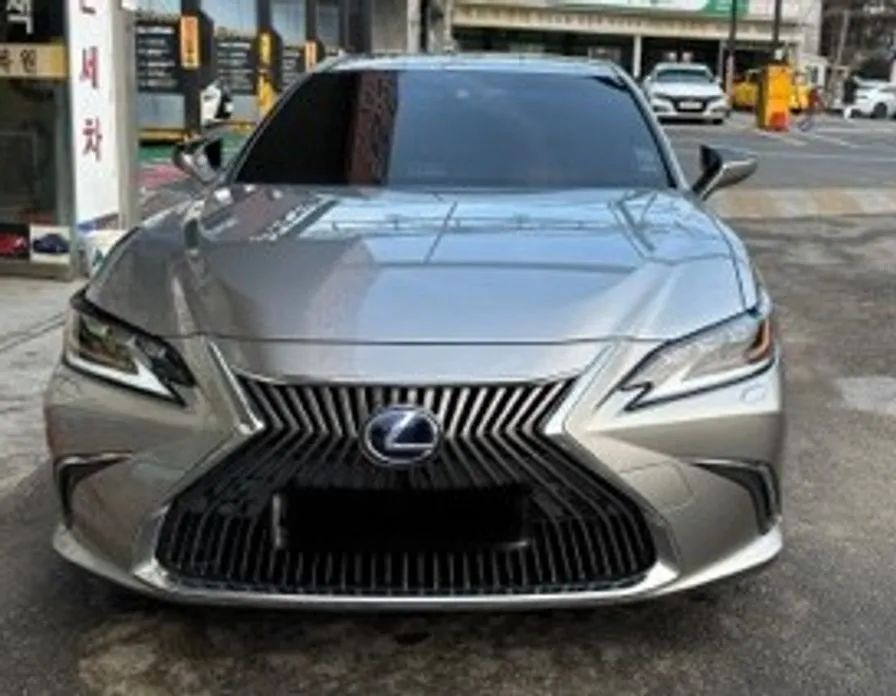 Lexus ES — фото 1