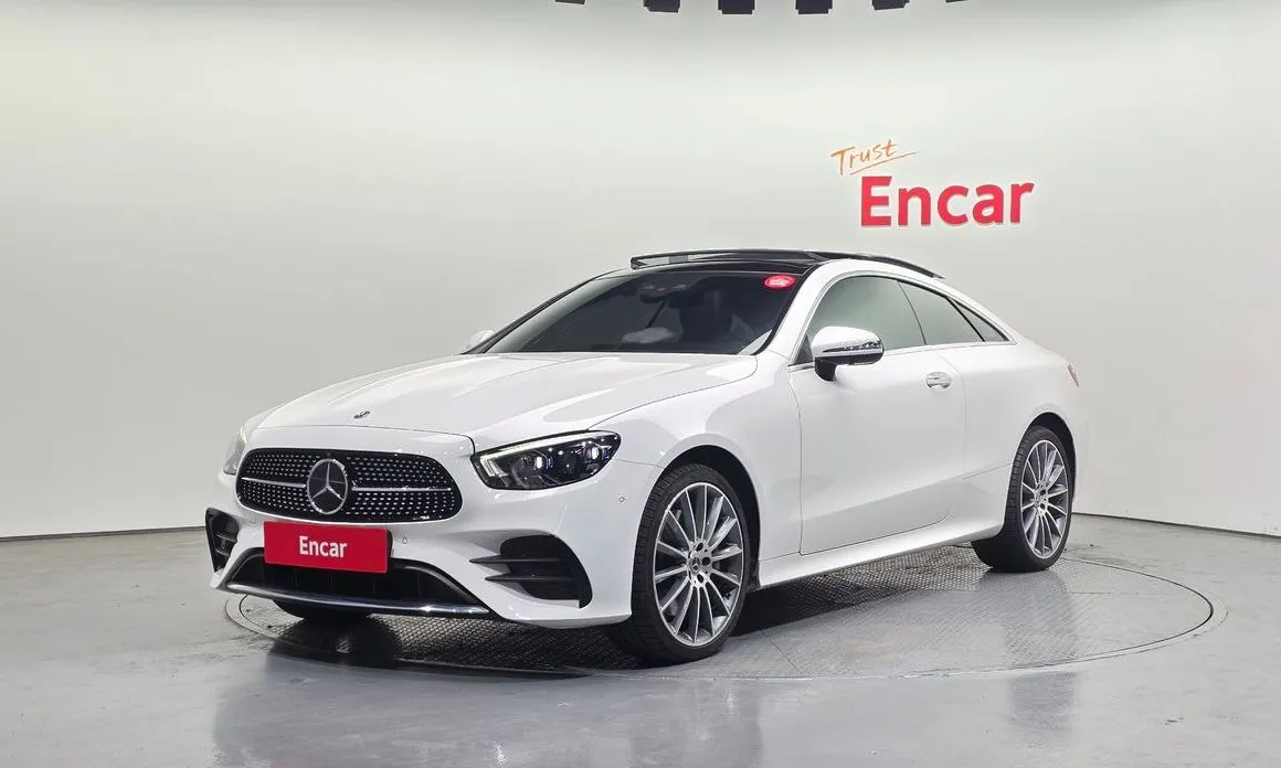 Mercedes-Benz E-Class — фото 1