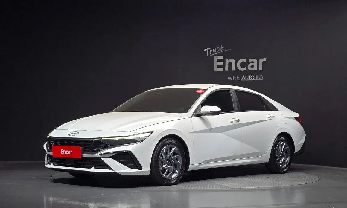 Hyundai AVANTE — фото 1