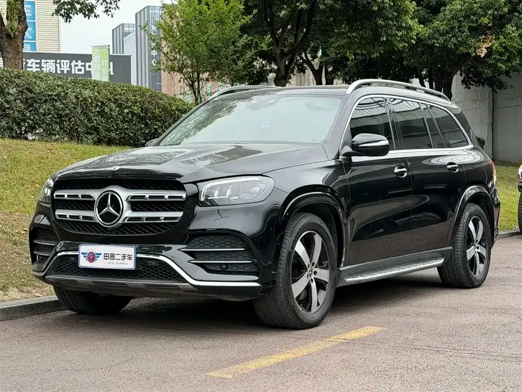 Mercedes-Benz GLS — фото 1