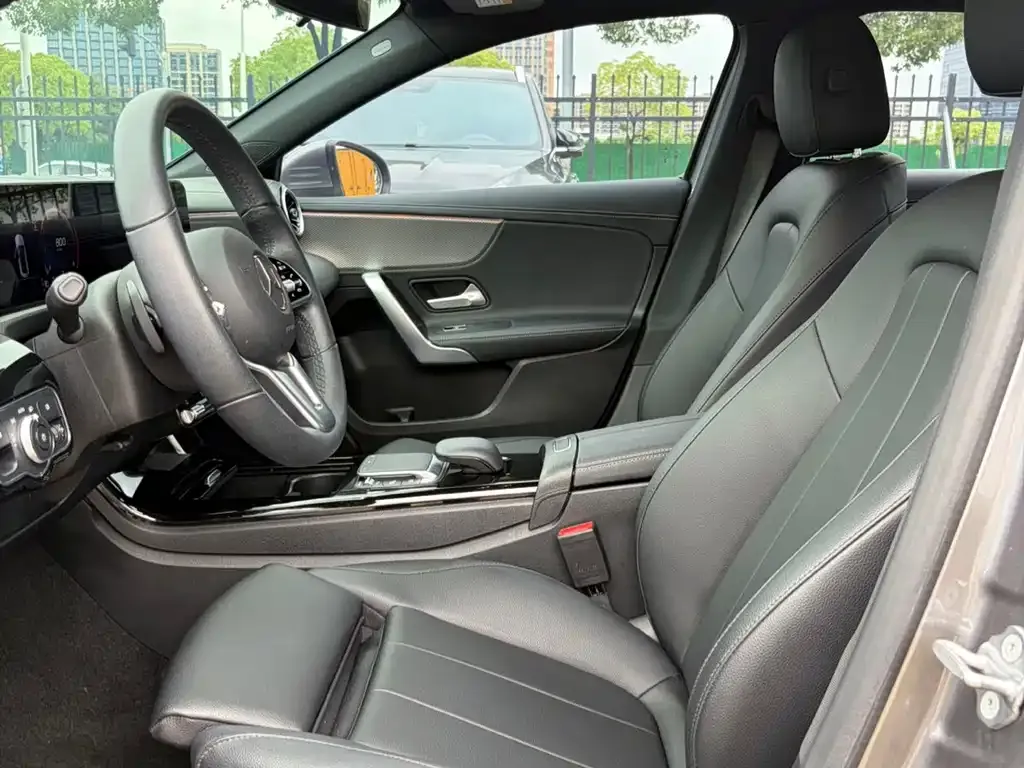 Mercedes-Benz A-Class — фото 10