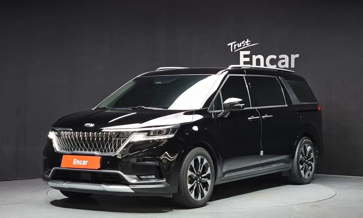 Kia Carnival — фото 1