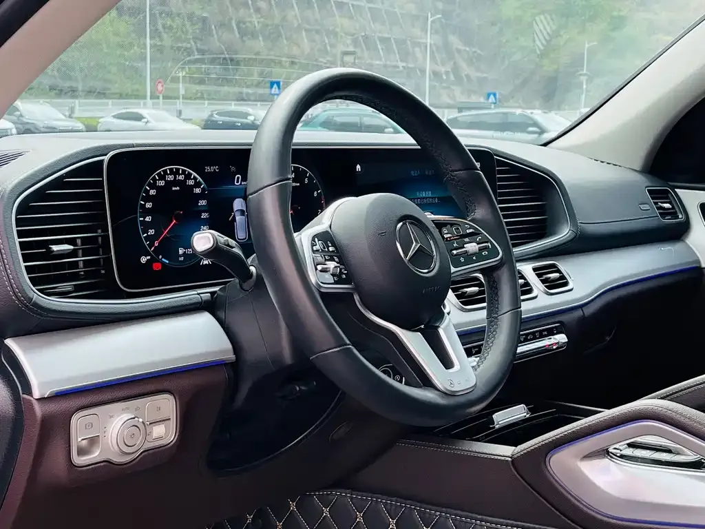 Mercedes-Benz GLE (Import) — фото 8