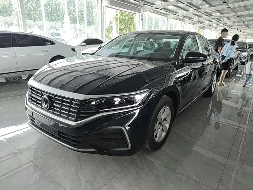 Volkswagen 帕萨特插电混动 — фото 1