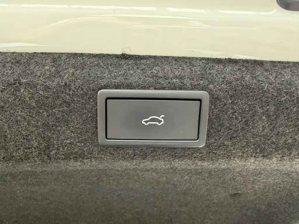 Skoda Octavia — фото 9