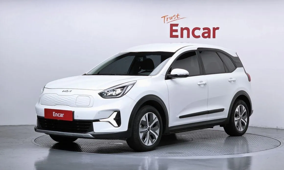 Kia Niro — фото 1