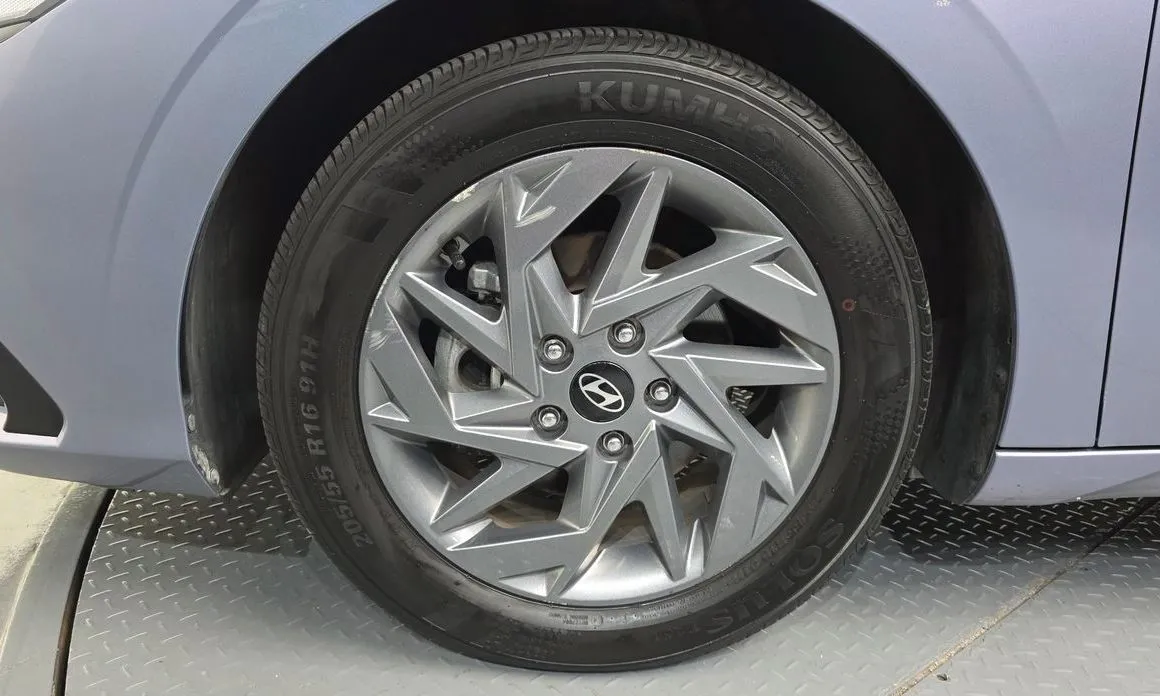 Hyundai AVANTE — фото 9