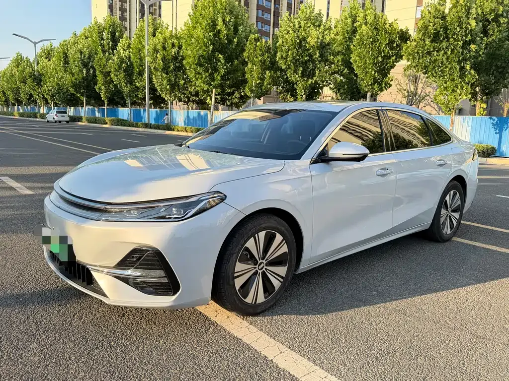 Geely 银河A7 EM — фото 1