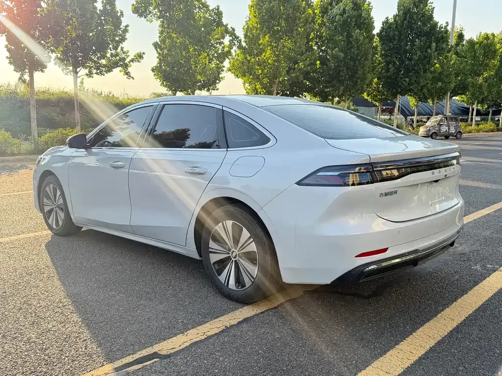 Geely 银河A7 EM — фото 6