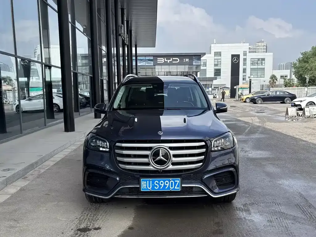 Mercedes-Benz GLS — фото 10