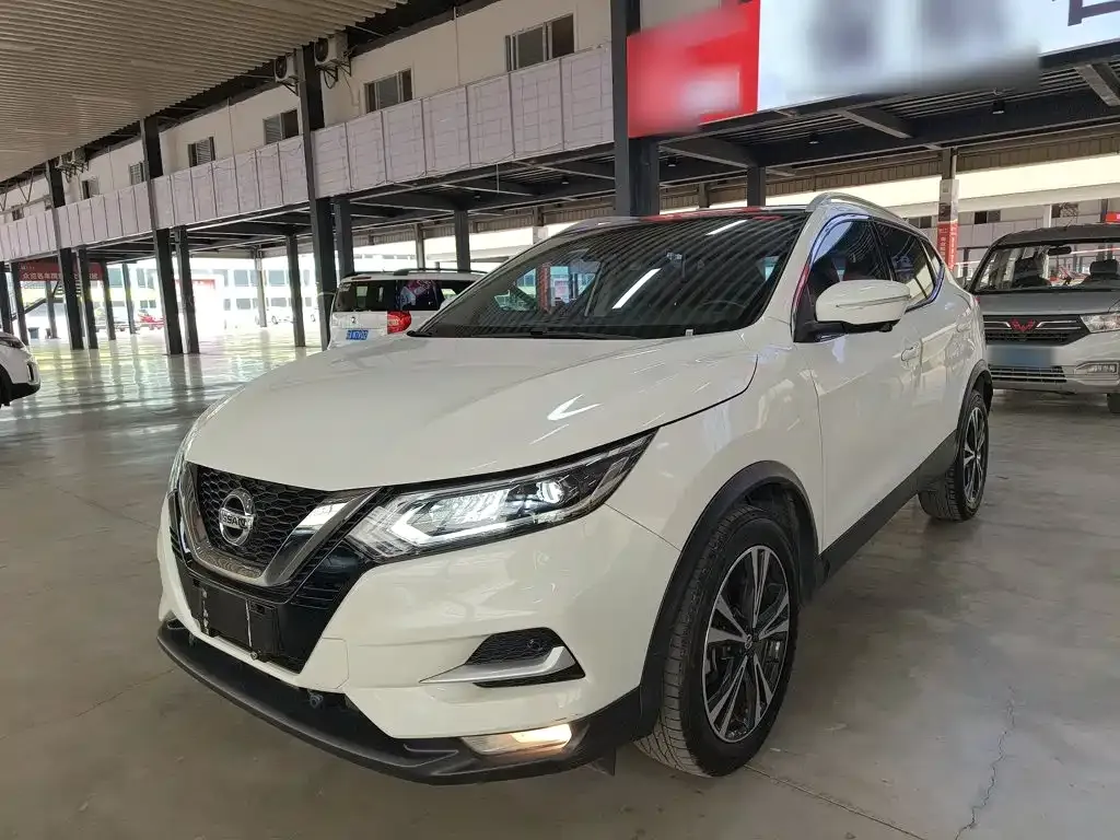Nissan Qashqai — фото 8