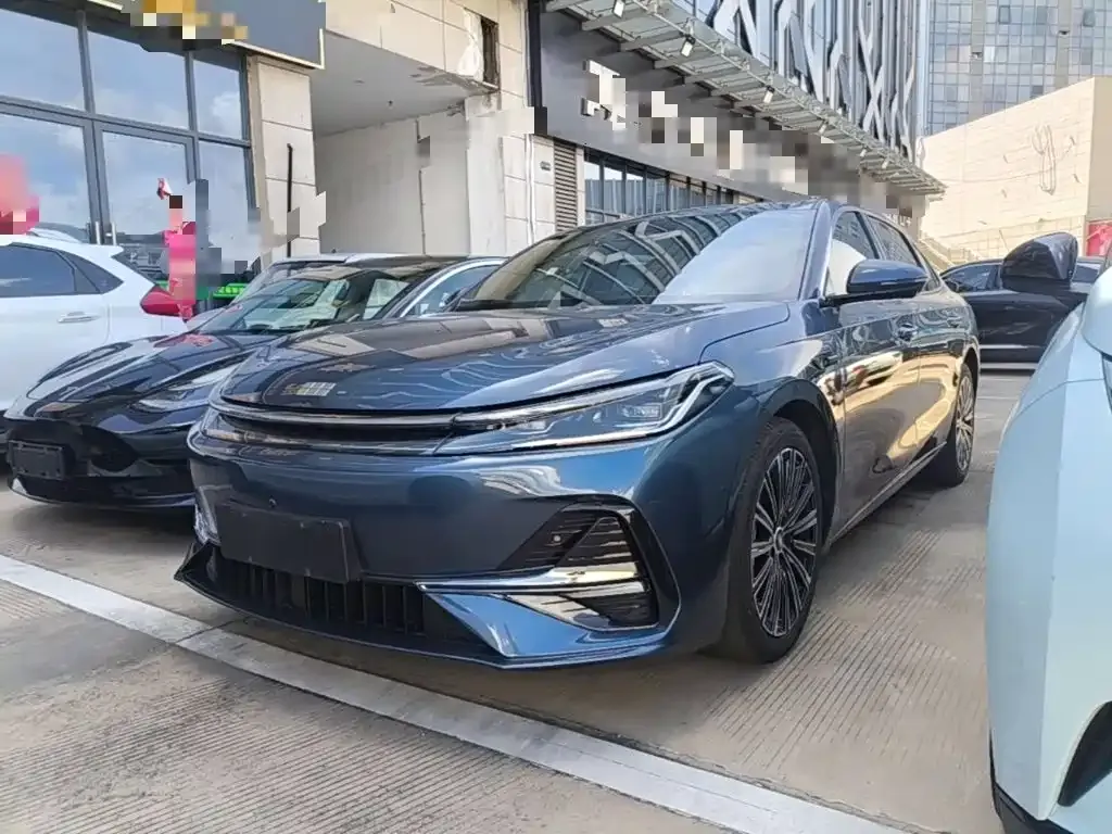 Geely 银河A7 EM — фото 1