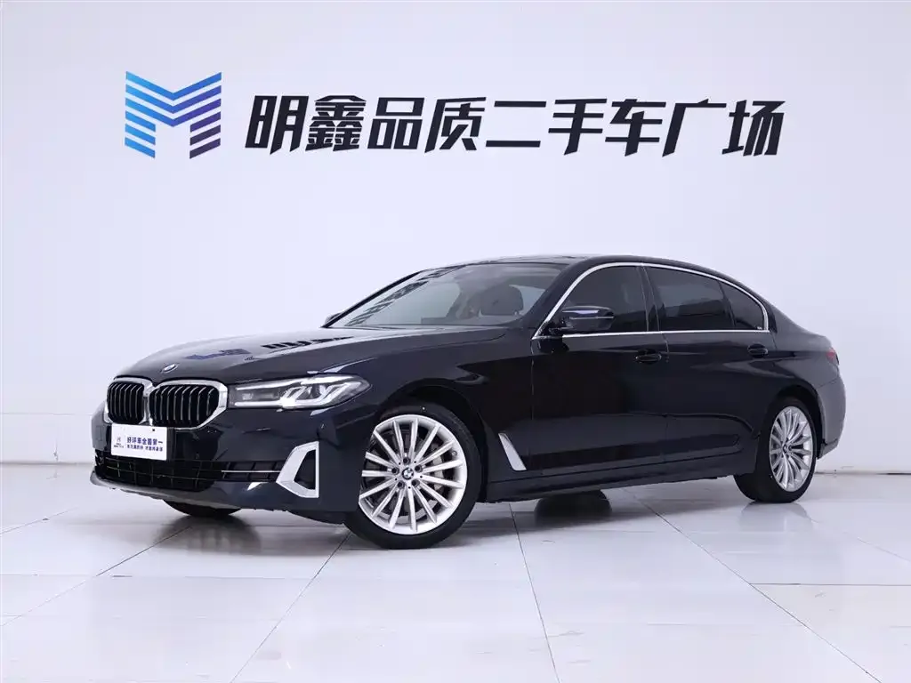 BMW 5 Series — фото 1
