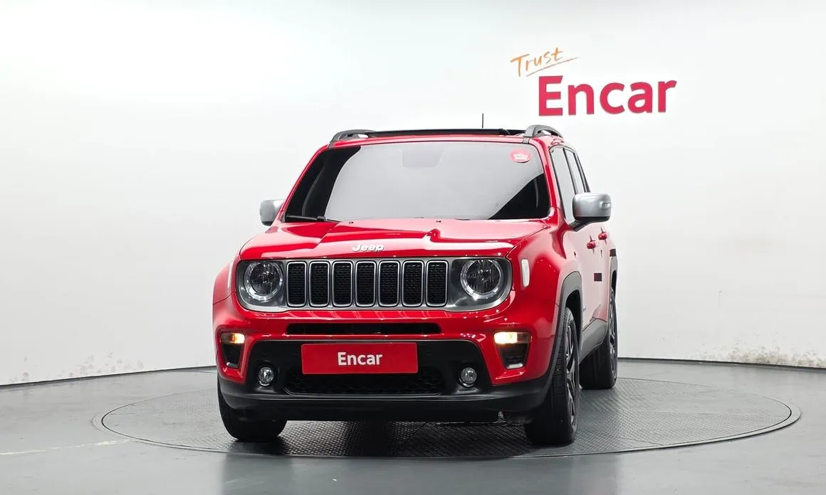 Jeep Renegade — фото 3