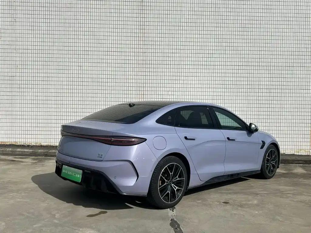 BYD Seal — фото 4