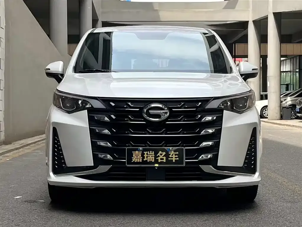 GAC Motor Trumpchi M6 — фото 3