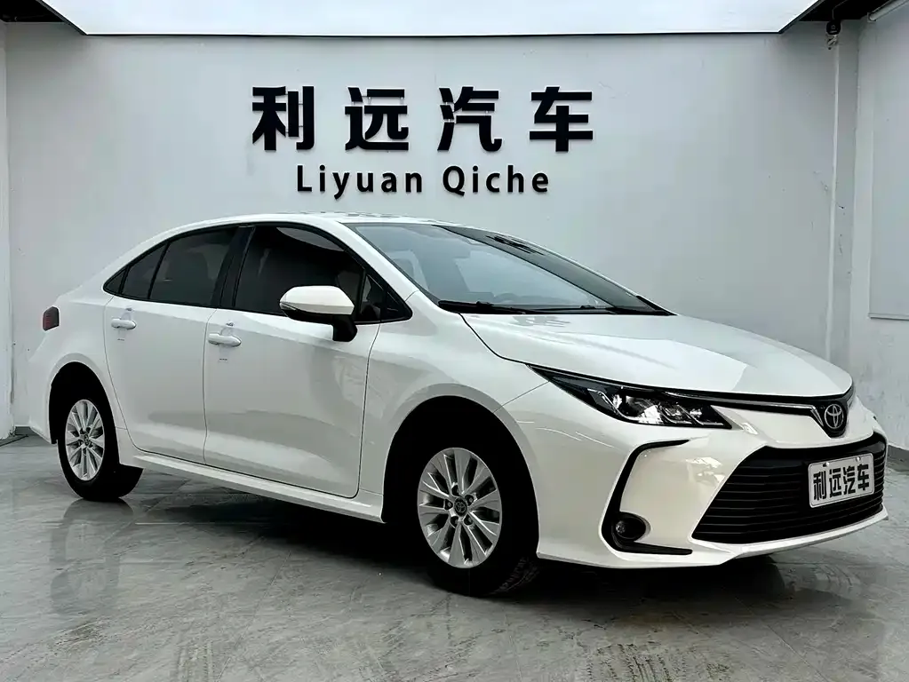Toyota Corolla — фото 6