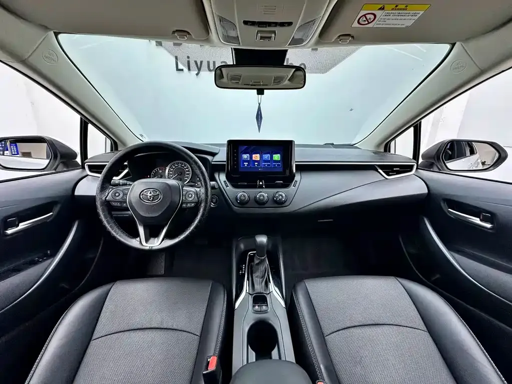 Toyota Corolla — фото 9