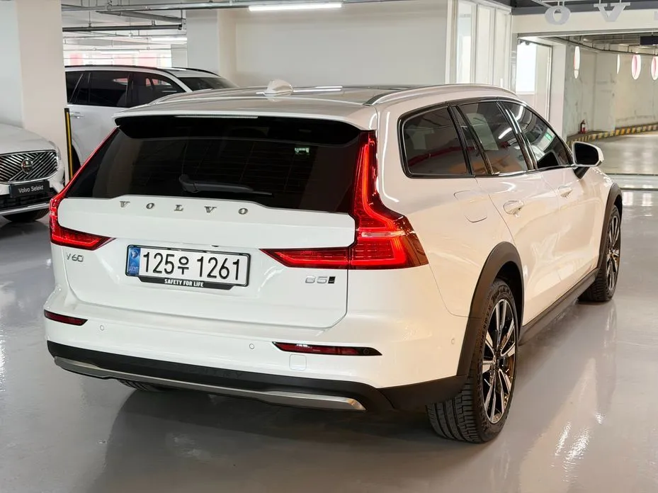 Volvo V60 — фото 4