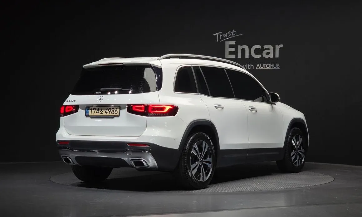 Mercedes-Benz GLB-Class — фото 6