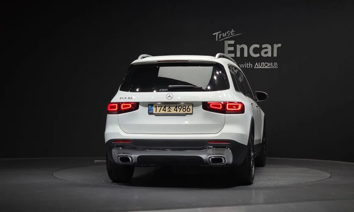 Mercedes-Benz GLB-Class — фото 2