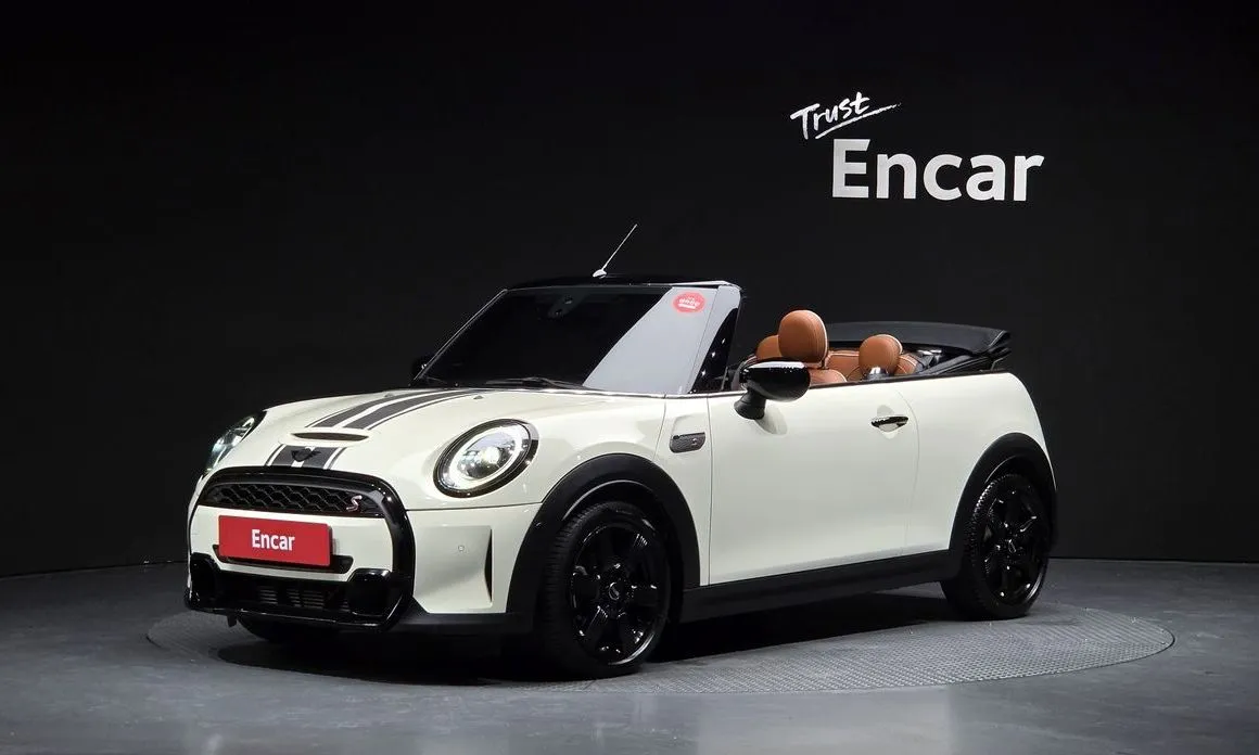 Mini Cooper Convertible — фото 1