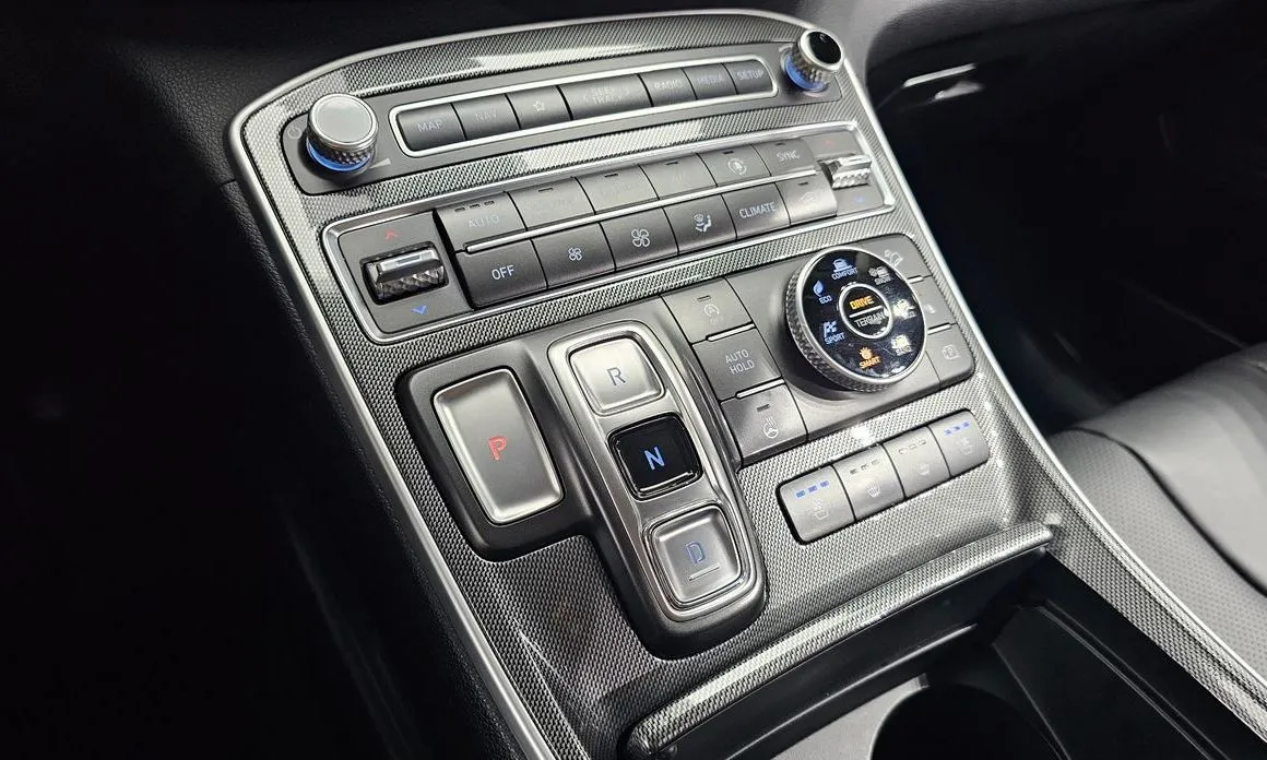 Hyundai Santafe — фото 2