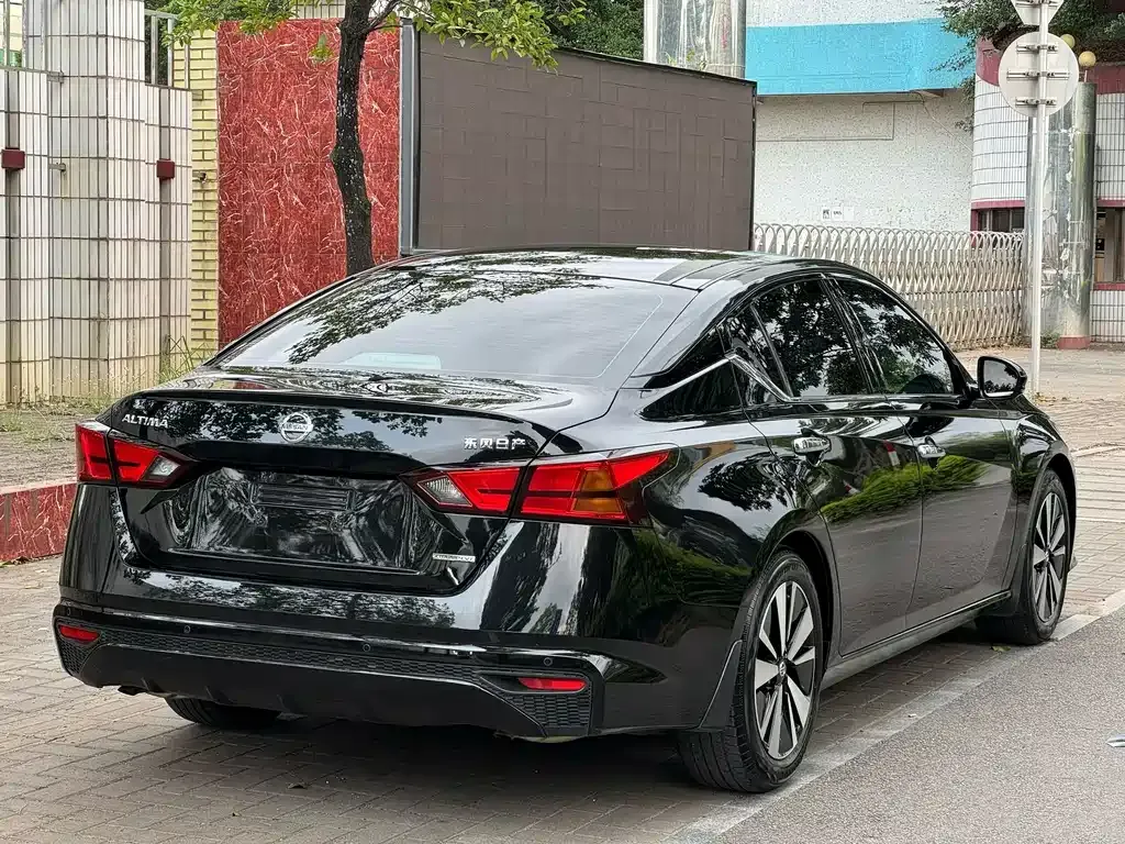 Nissan Teana — фото 7