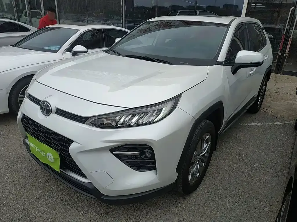 Toyota Wildlander — фото 1