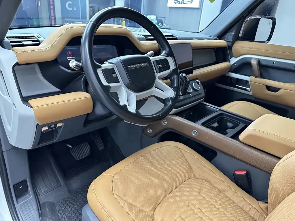 Land Rover Defender — фото 10