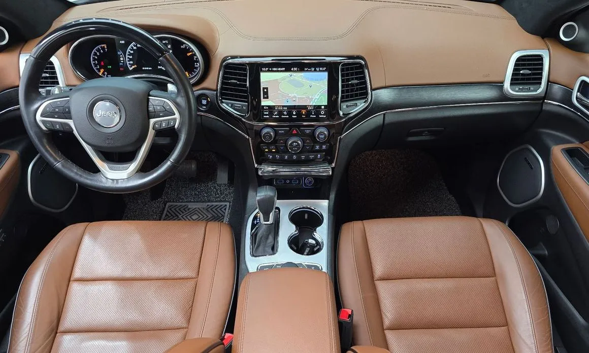 Jeep Cherokee — фото 10