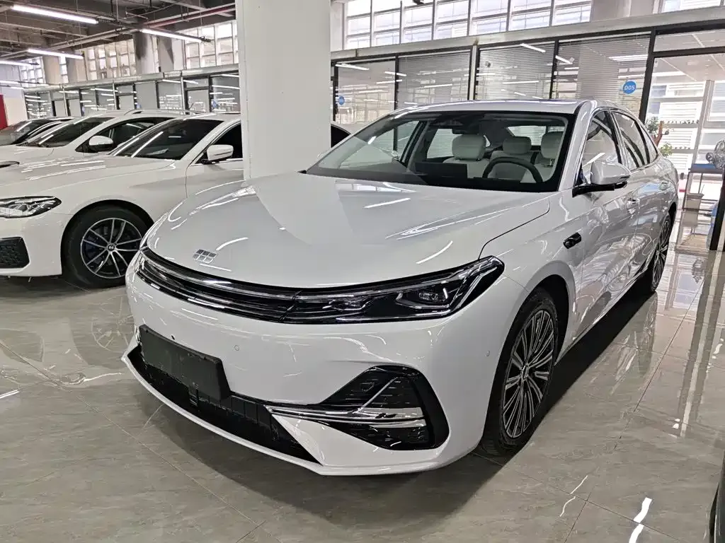 Geely 银河A7 EM — фото 10