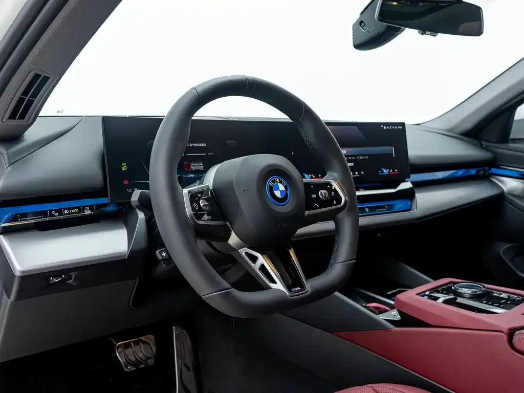 BMW i5 — фото 9