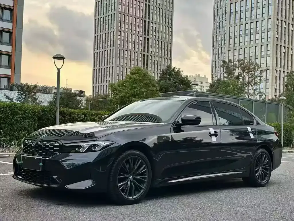 BMW 3 Series — фото 1