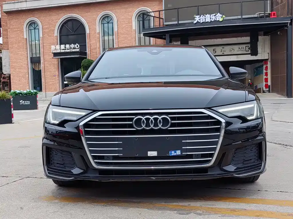 Audi A6L — фото 7