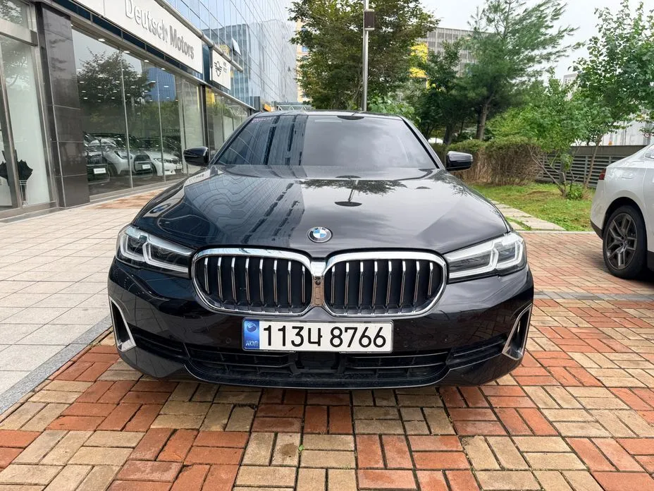 BMW 5-Series — фото 1