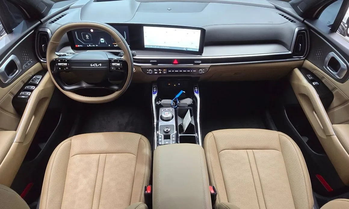 Kia Sorento — фото 9