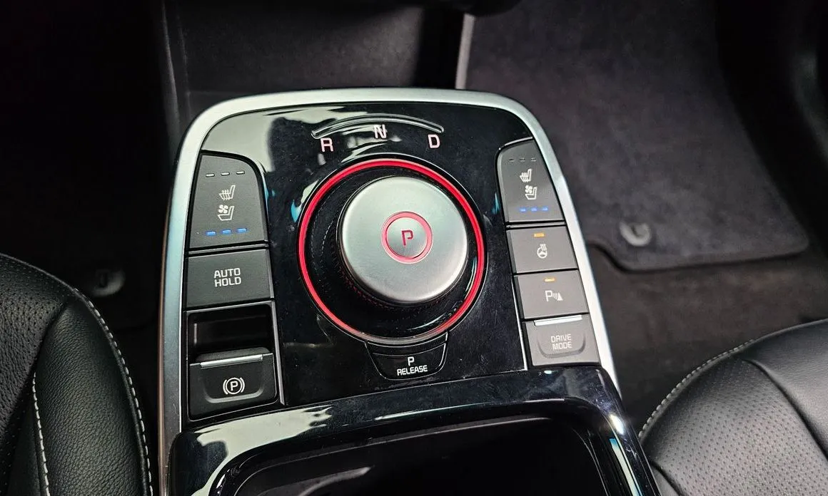 Kia Niro — фото 9